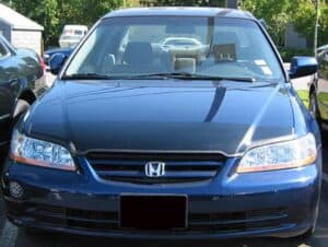 2001 Honda Accord with a magnetic car bra