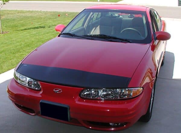 2002 Oldsmobile Alero with a magnetic car bra