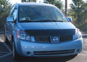2005 Nissan Quest with a Magnetic car bra
