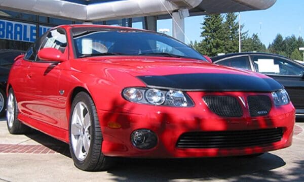 2005 Pontiac GTO with a magnetic car bra