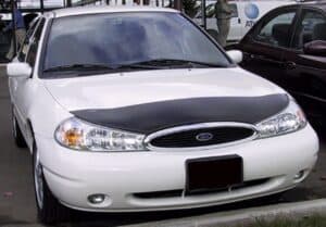 Ford Contour with a magnet car bra