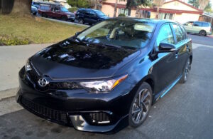 Scion iM with a magnetic car bra