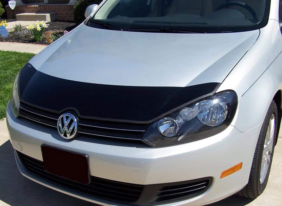 2010 Volkswagen Golf with a magnetic car bra