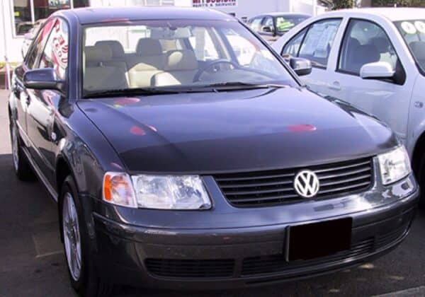 Volkswagen Passat with a black magnetic car bra